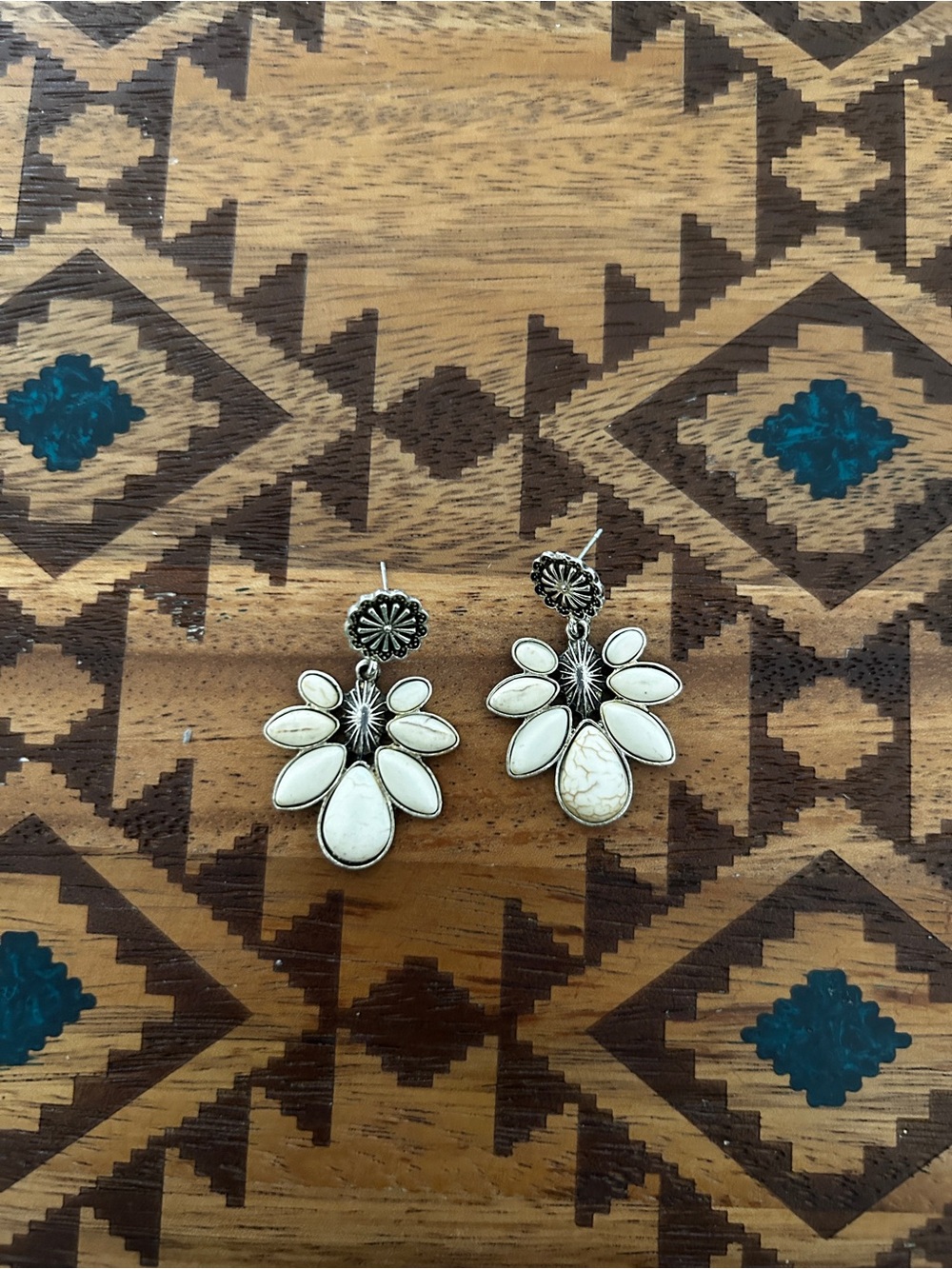 Cream Floral Cluster Drop Earrings - Women Jewelry